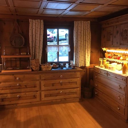 Haus Saler Bed & Breakfast Gaschurn Eksteriør bilde