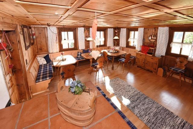 Haus Saler Bed & Breakfast Gaschurn Eksteriør bilde