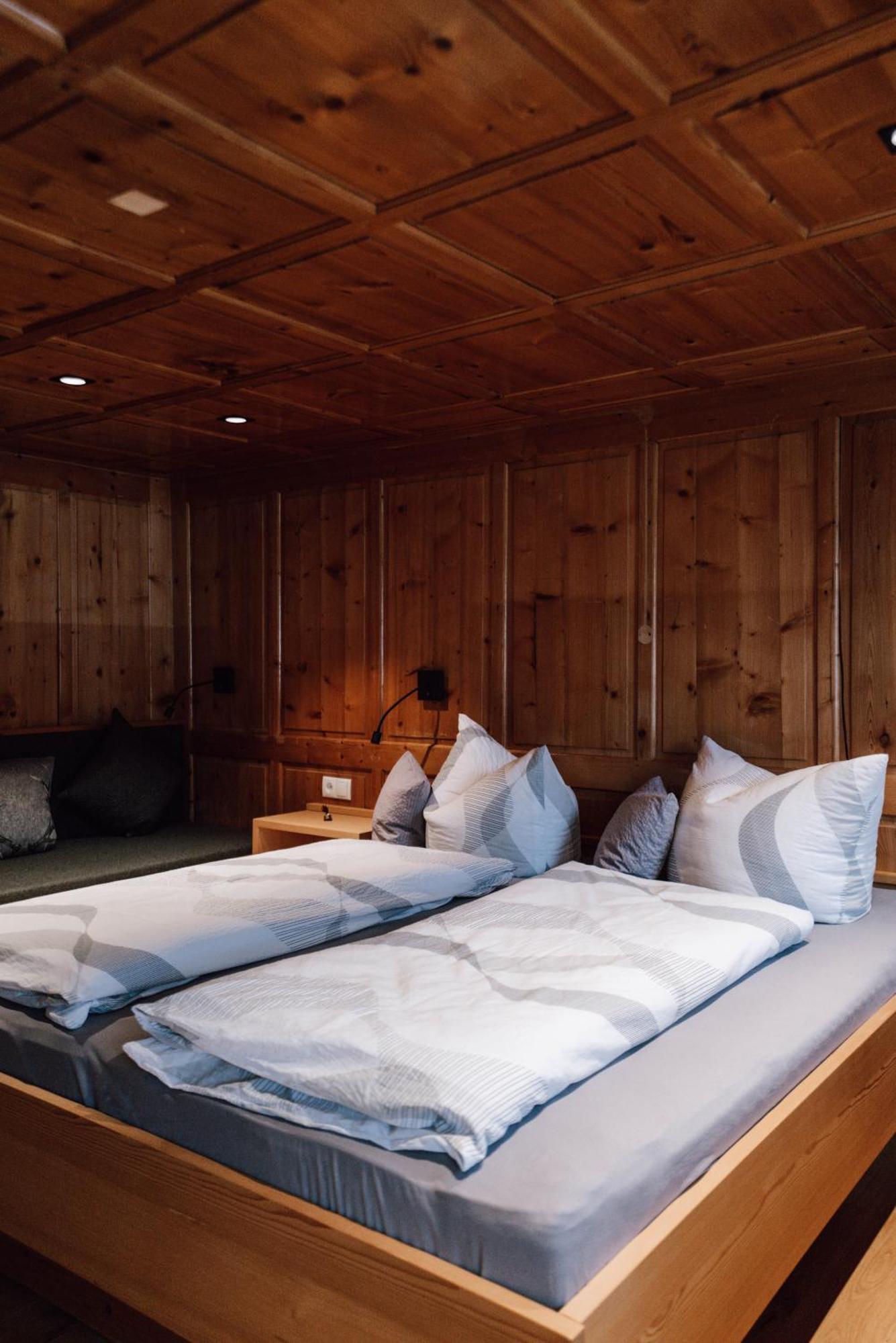 Haus Saler Bed & Breakfast Gaschurn Eksteriør bilde