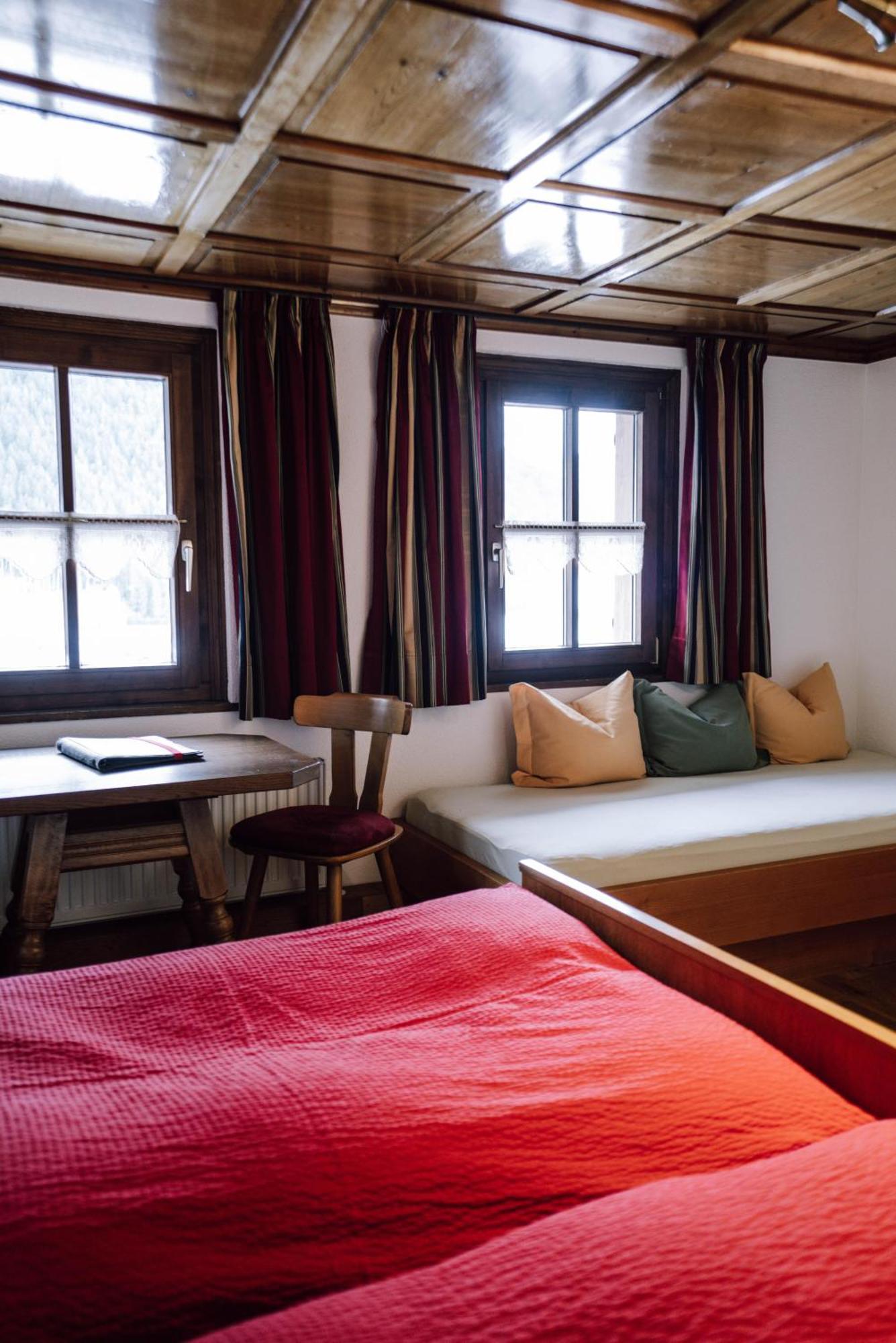 Haus Saler Bed & Breakfast Gaschurn Eksteriør bilde