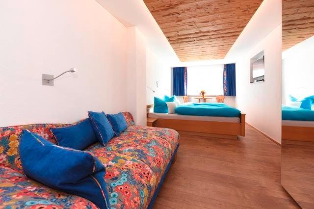 Haus Saler Bed & Breakfast Gaschurn Eksteriør bilde